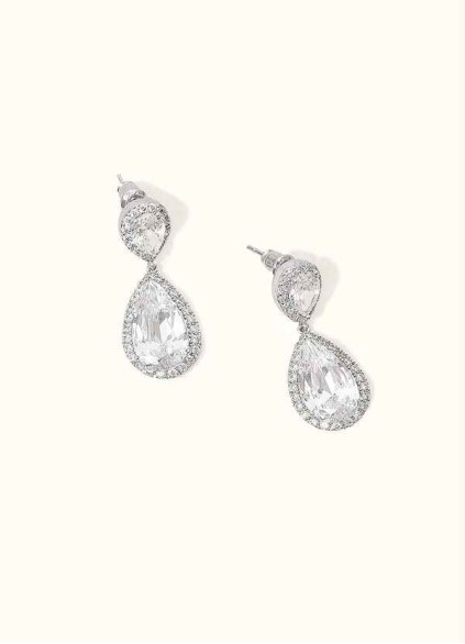 Stunning Silver Teardrop Earrings